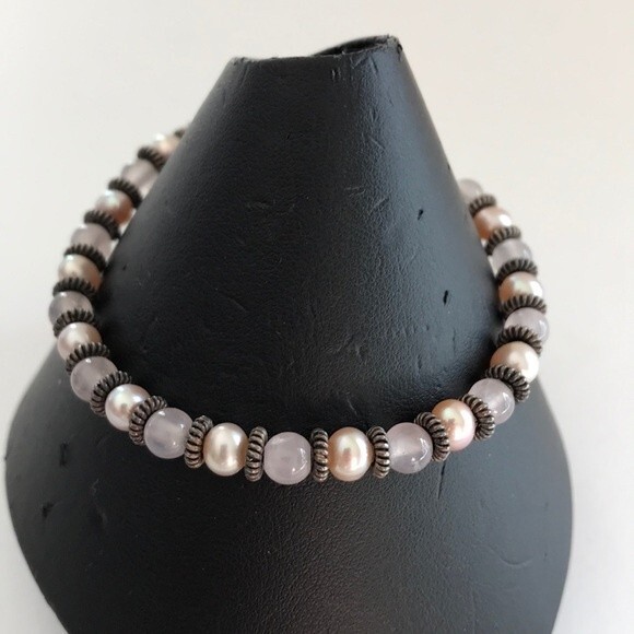 Vintage Handmade Mauve Pearls Rose Quartz Sterling Silver Charm Toggle Bracelet - Picture 4 of 9